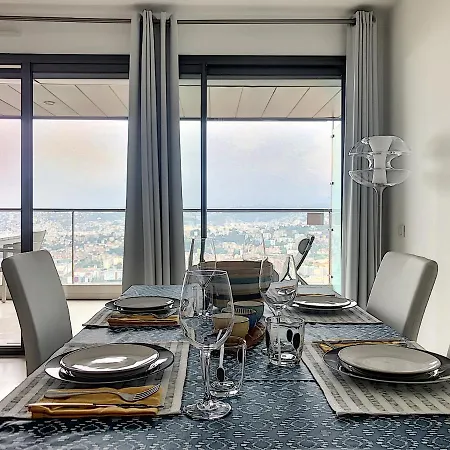 Incredible Views Of In A Calm Luxury & Big Park Lejlighed